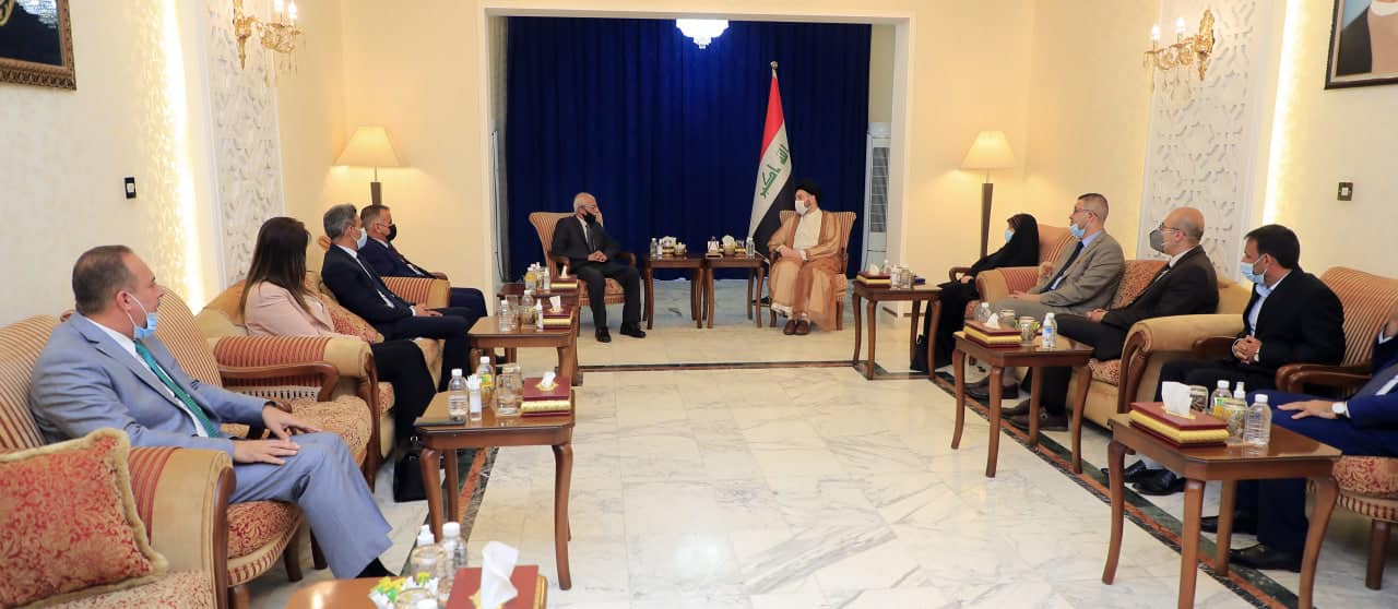 سماحة السيد الحكيم يستقبل هيأة تحرير مجلة إنكي للعلوم الأجتماعية والأنسانية